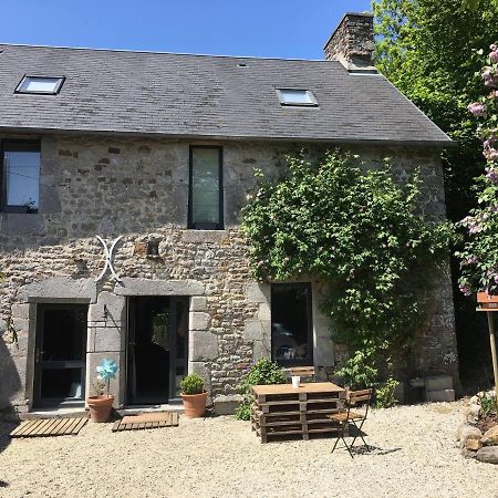 Chez Natacha Et Adrien Apartman Regnéville-sur-Mer Kültér fotó